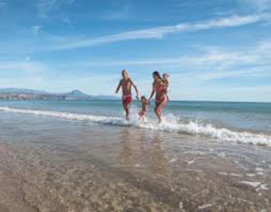 A 1 Minuto De La Playa Del Campelloアパートメント エクステリア 写真